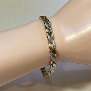 Beautiful Gold and silver 2 tones bracelet 7.5 Inch Long